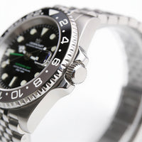 CrownCraft MERIDIAN-GMT ceramic bezel closeup