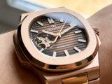 CrownCraft AURUM wrist macro
